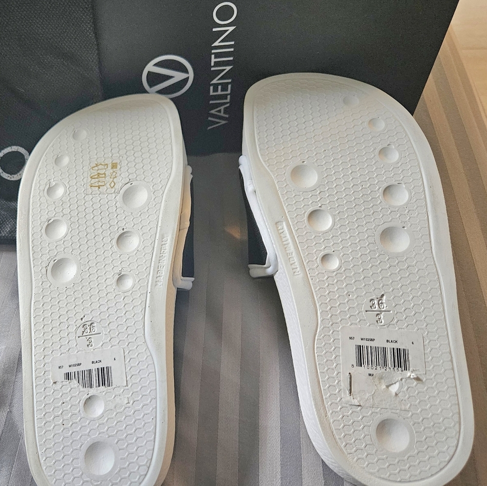 Valentino Slides Black+White Slide Sandals New/box Size 6 TagDustbag Retails 599 - Picture 8 of 12